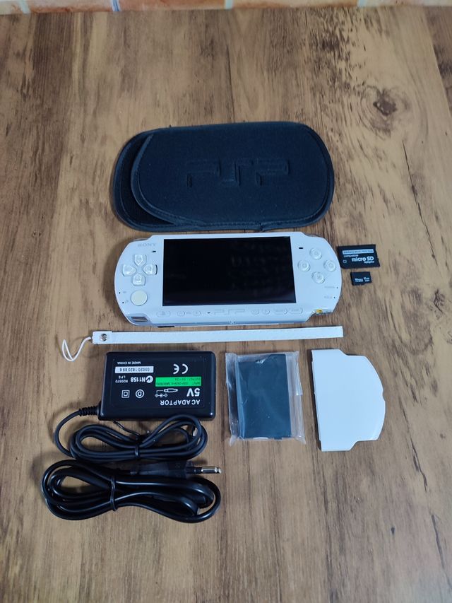 PSP Slim 3004 blanca