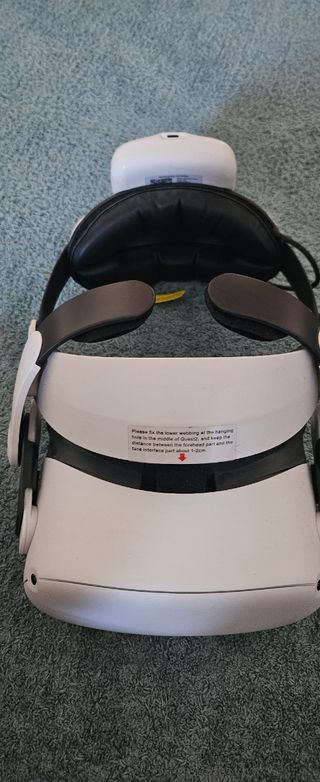 Meta Quest 2 VR - Óculos e Controladores