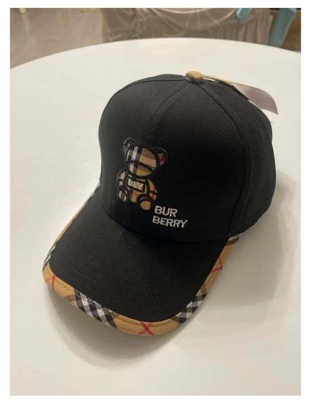 Gorra Burberry negra - Oso