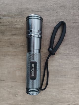 Linterna subacuática Intova 20cm