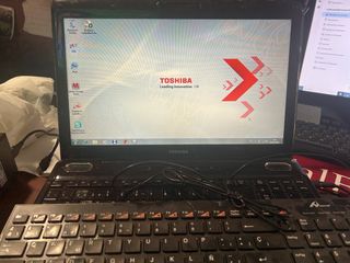 Portátil Toshiba Windows 7