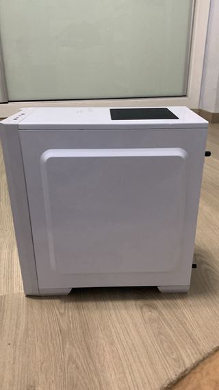 Torre PC blanca - Gamer (monitor opcional)