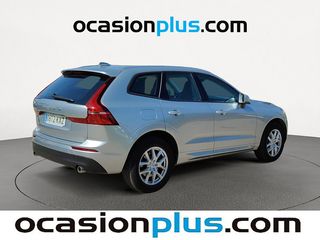 Volvo XC60 T4 Momentum Auto 140 kW (190 CV)