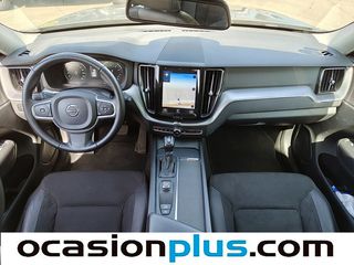 Volvo XC60 T4 Momentum Auto 140 kW (190 CV)