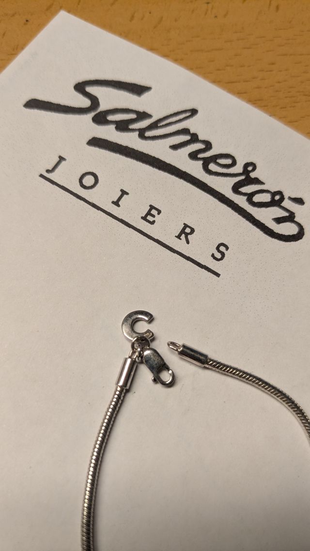 Pulsera de Plata Chamilia con Colgante letra C