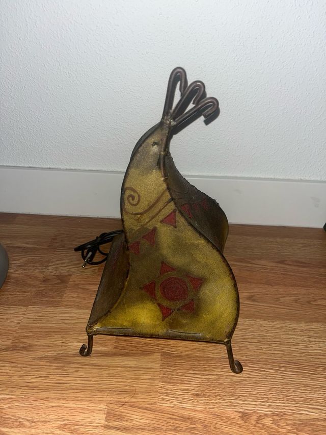 Lámpara metal estilo hippie