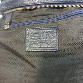 Bolso Prada bandolera azul oscuro