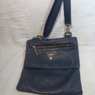 Bolso Prada bandolera azul oscuro