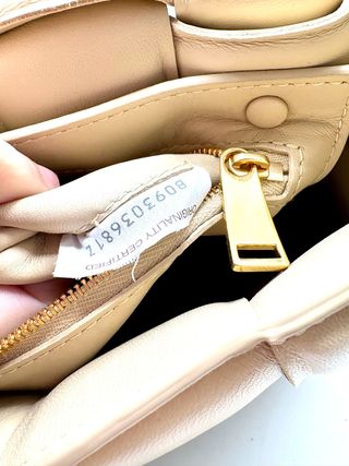 Bolso Bottega Veneta Cassette acolchado beige