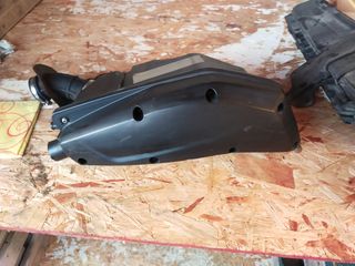 Caja filtro aire Peugeot metropolis 400