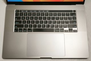PORTÁTIL MACBOOK PRO 16 A2141 i7/16GB/512GB #20