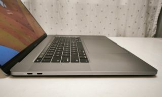 PORTÁTIL MACBOOK PRO 16 A2141 i7/16GB/512GB #20