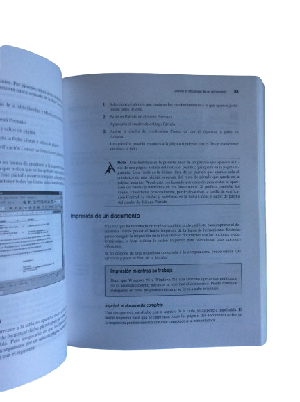 Microsoft Word 97 - Paso a Paso (Spanish Edition)