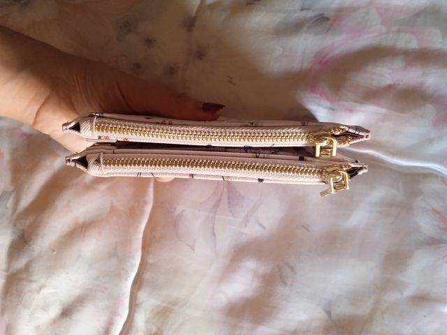 Monedero floral rosa