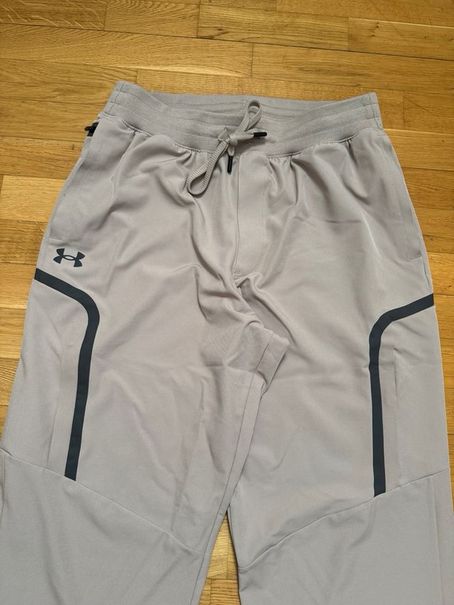 Pantalón T/L deportivo Under Armour