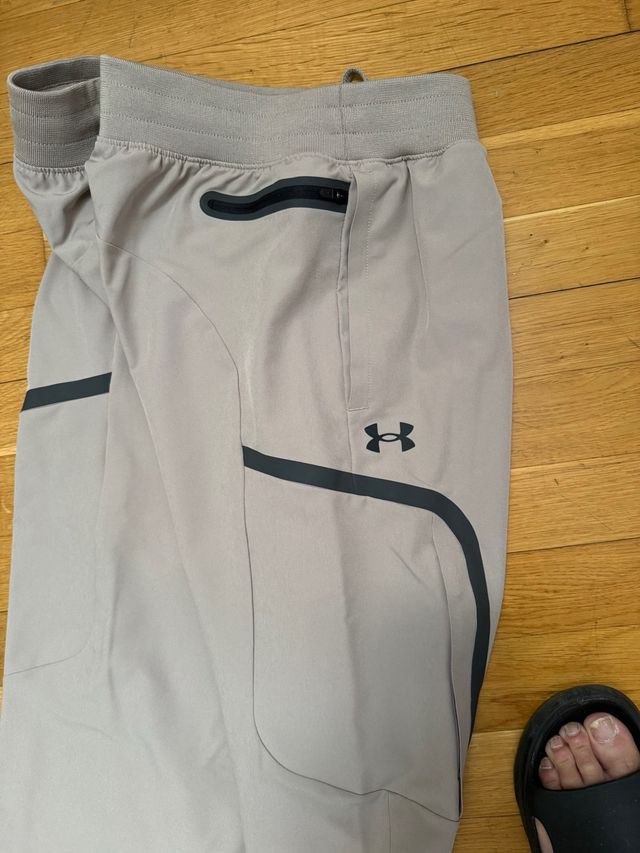 Pantalón T/L deportivo Under Armour