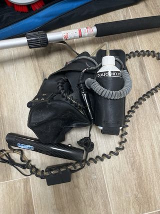 Pertiga y rotativa a baterias