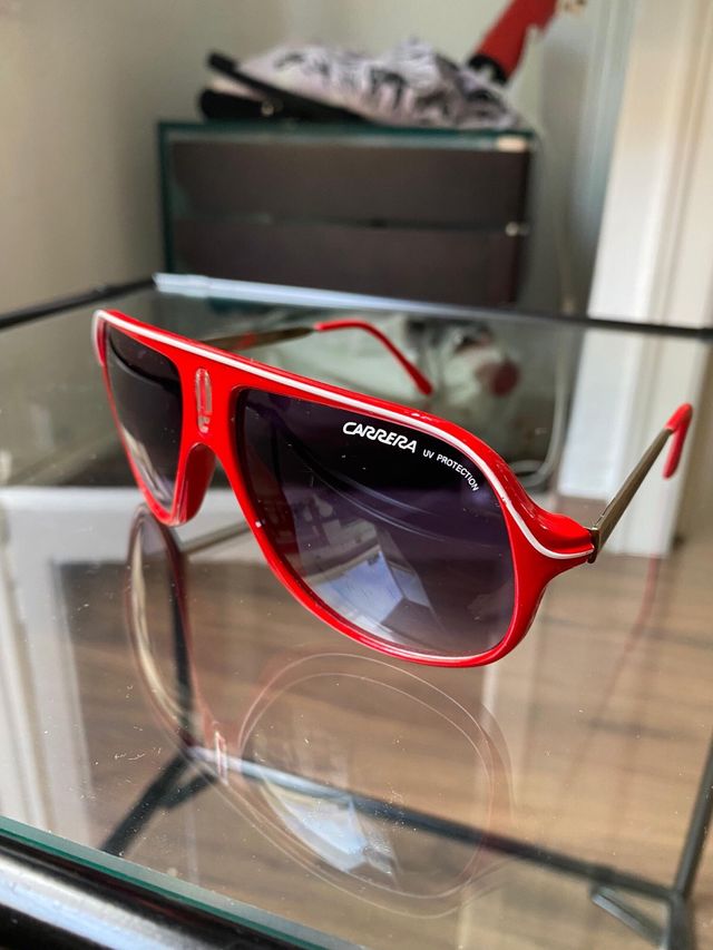 Occhiali rossi vintage Carrera