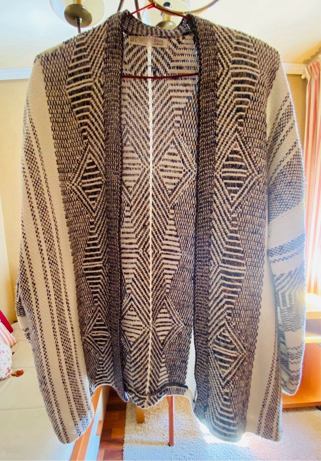 PRECIOSA CHAQUETA DE LANA DE MUJER