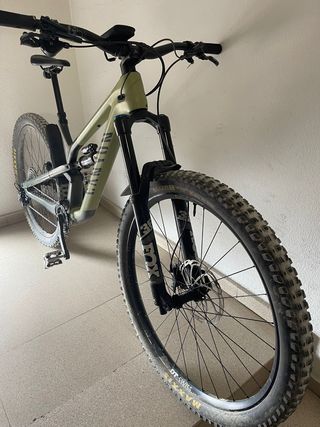 Canyon Spectral CF7 carbono
