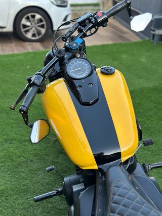 Honda Shadow 750 Bobber Custom