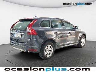 Volvo XC60 D4 Momentum Auto 133 kW (181 CV)