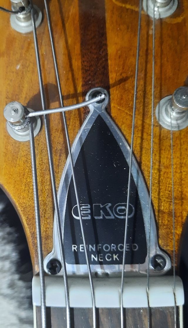 Chitarra Eko C11 anni '70