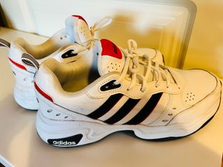 Zapatillas Adidas Strutter - rojas y blancas