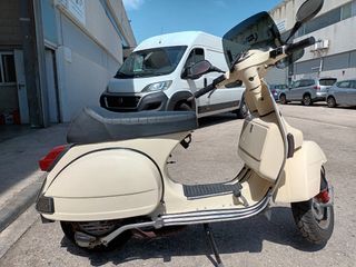 Vespa P200E DN