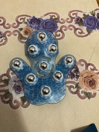 mano de masaje para relajar a todos