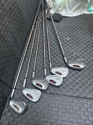 Palos de golf Regal Classic 6, virage 1 y Wilson 2