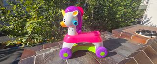 Correpasillos unicornio musical