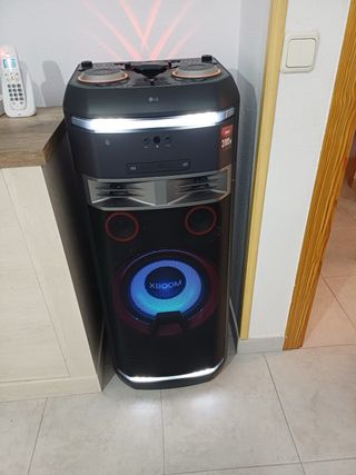 LG Altavoz Bluetooth 2000W