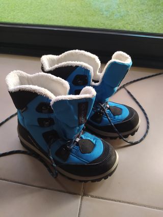 Botas infantiles Quechua talla 31