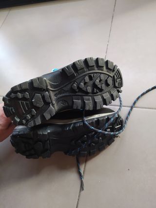 Botas infantiles Quechua talla 31