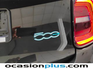 Fiat 500 Electrico Action Hb 185 km 70 kW (95 CV)