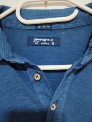 Lote pequeño de ropa