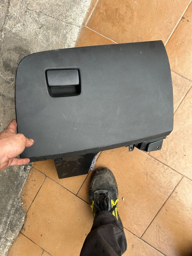 Guantera y aireadores Opel Grandland