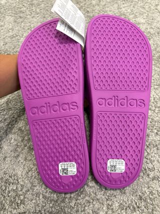 Chanclas Adidas moradas