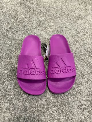 Chanclas Adidas moradas