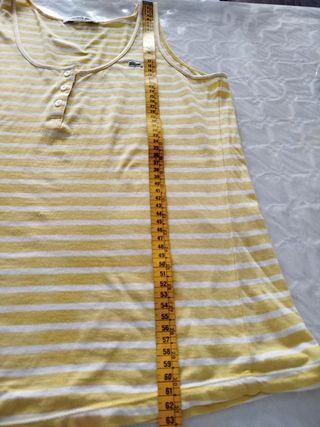 Camiseta Lacoste rayas amarilla-blanca