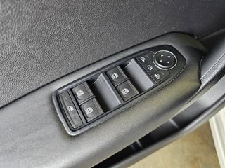 RENAULT Captur Intens TCe 74kW 100CV