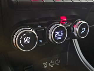 RENAULT Captur Intens TCe 74kW 100CV