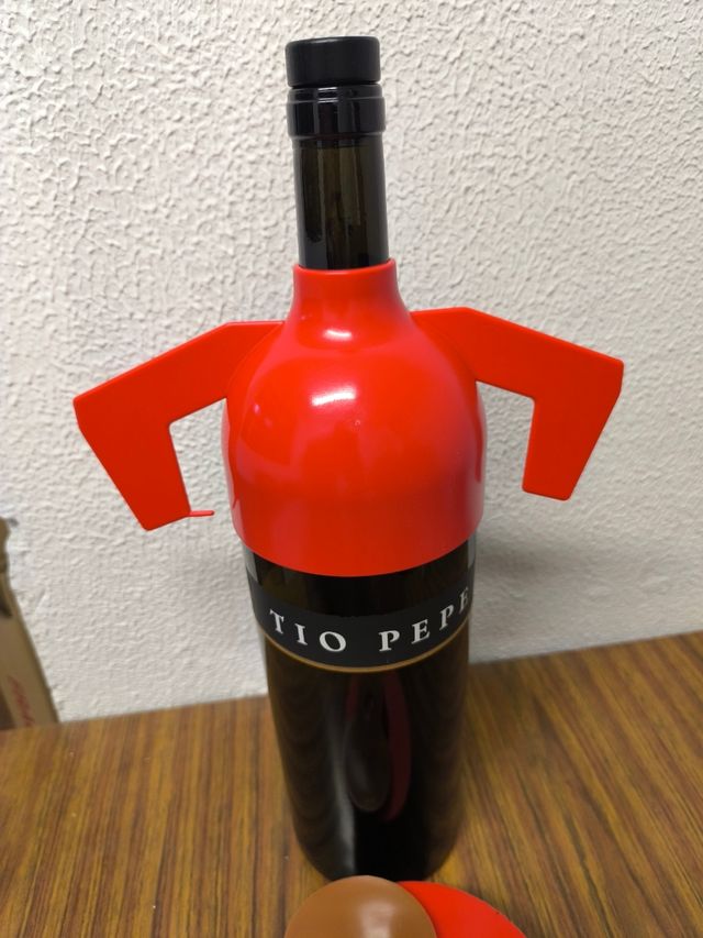 Tio Pepe 2 Botellas 3 litros con vestimenta. Nueva