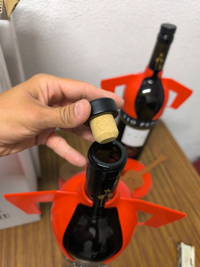 Tio Pepe 2 Botellas 3 litros con vestimenta. Nueva