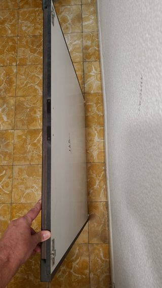 Espejo grande marco de madera oscuro