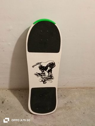 Skate antiguo, ruedas usadas. Buen estado
