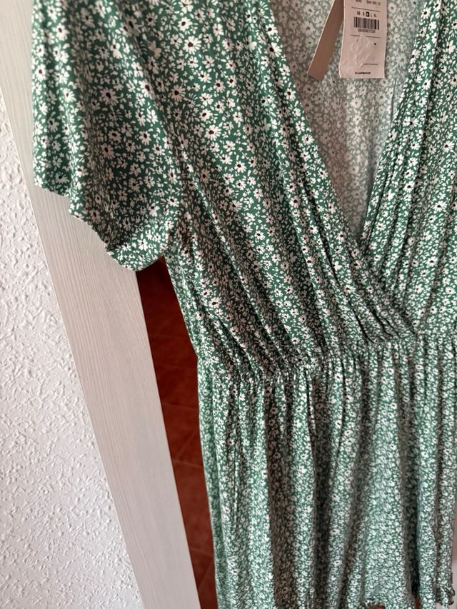 Vestido flores mini verde talla M