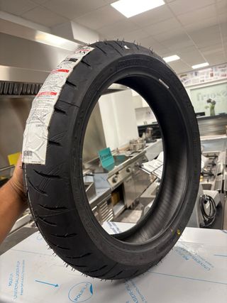 Neumático Bridgestone Battlax SC2 120/70R15
