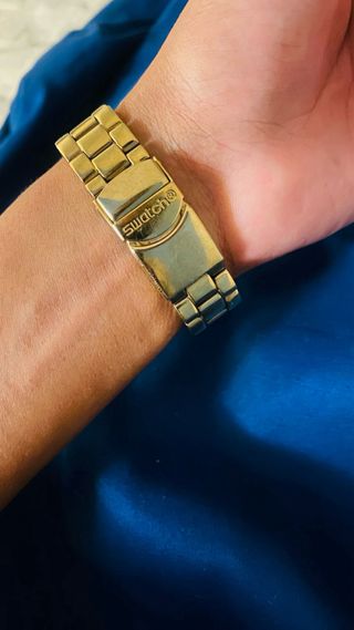 Reloj Swatch Irony dorado
